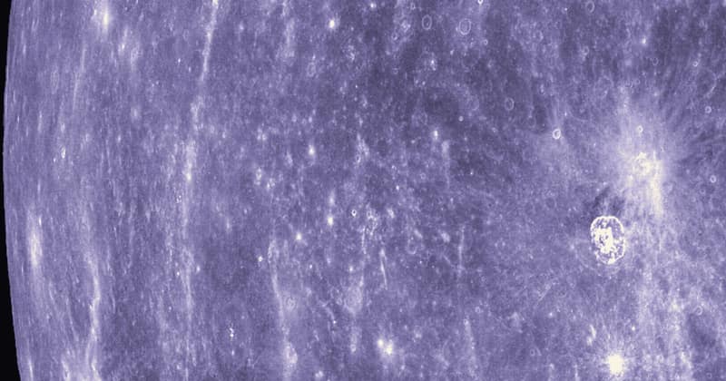 Craters along the edge of Mercury, photographed by MESSENGER